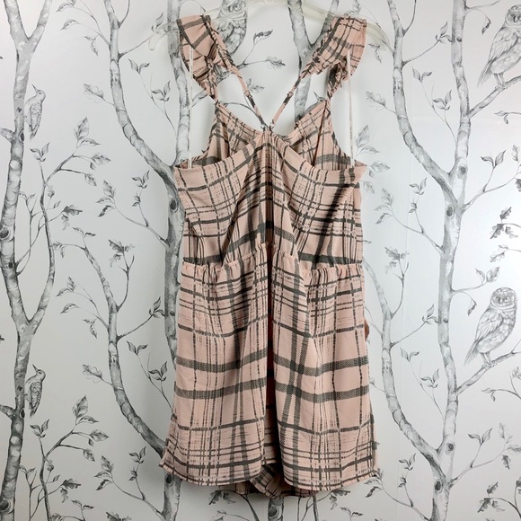 Avec Les Filles blush plaid ruffle strap romper L - Picture 3 of 8